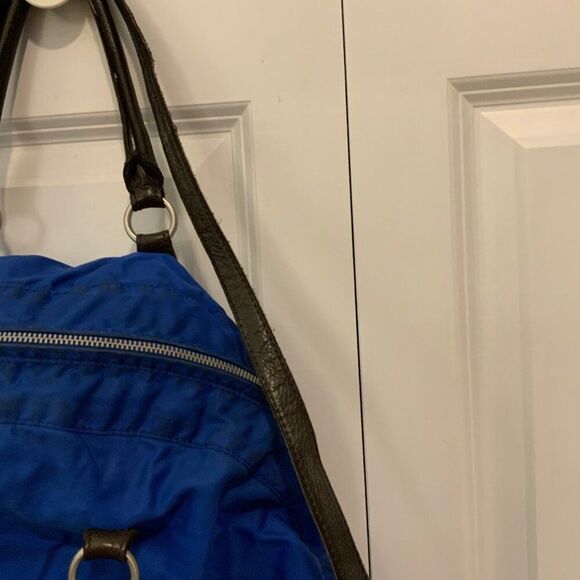 Liebeskind Blue Nylon Handbag With Detachable Leather Strap & Dual Handles - Picture 12 of 13